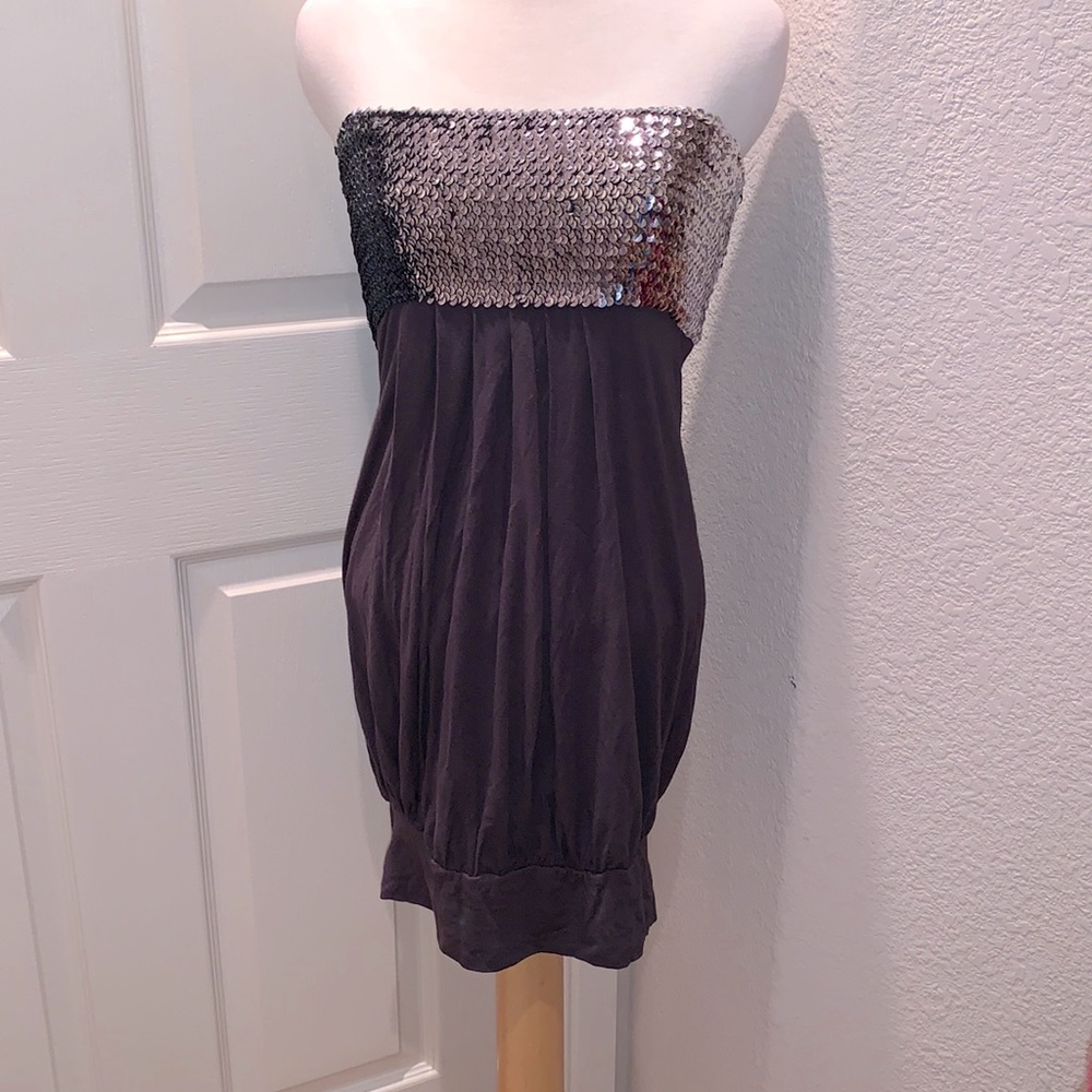 Forever 21: XS. Dark gray, sequin, strapless top